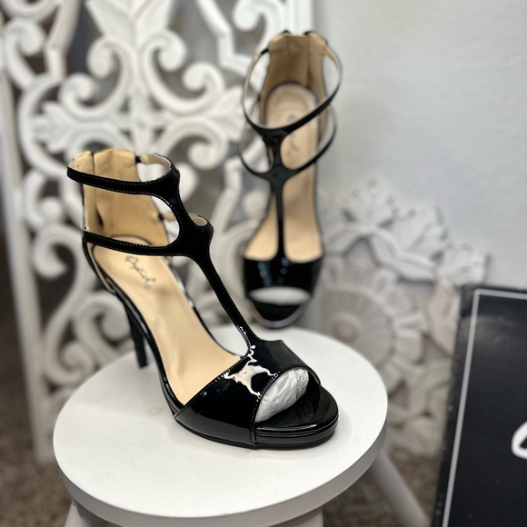 ✨ MYSTERY SHOE BOX ✨ mixed sizes, PERFECT FOR RESALE OR GIFTING for holidays ✨ - Picture 8 of 16